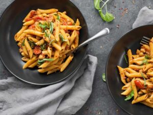 spicy pasta with tomatoes vegan